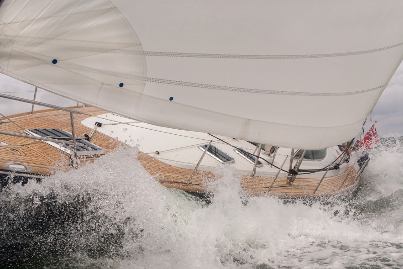 What You Should Be Looking for When Buying Flooring for a Boat