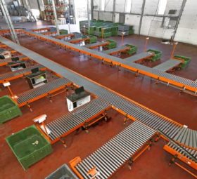 The Benefits of Using Conveyor Rollers in an IL Factory Setting