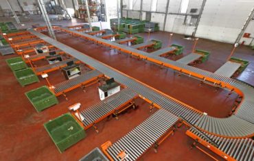 The Benefits of Using Conveyor Rollers in an IL Factory Setting