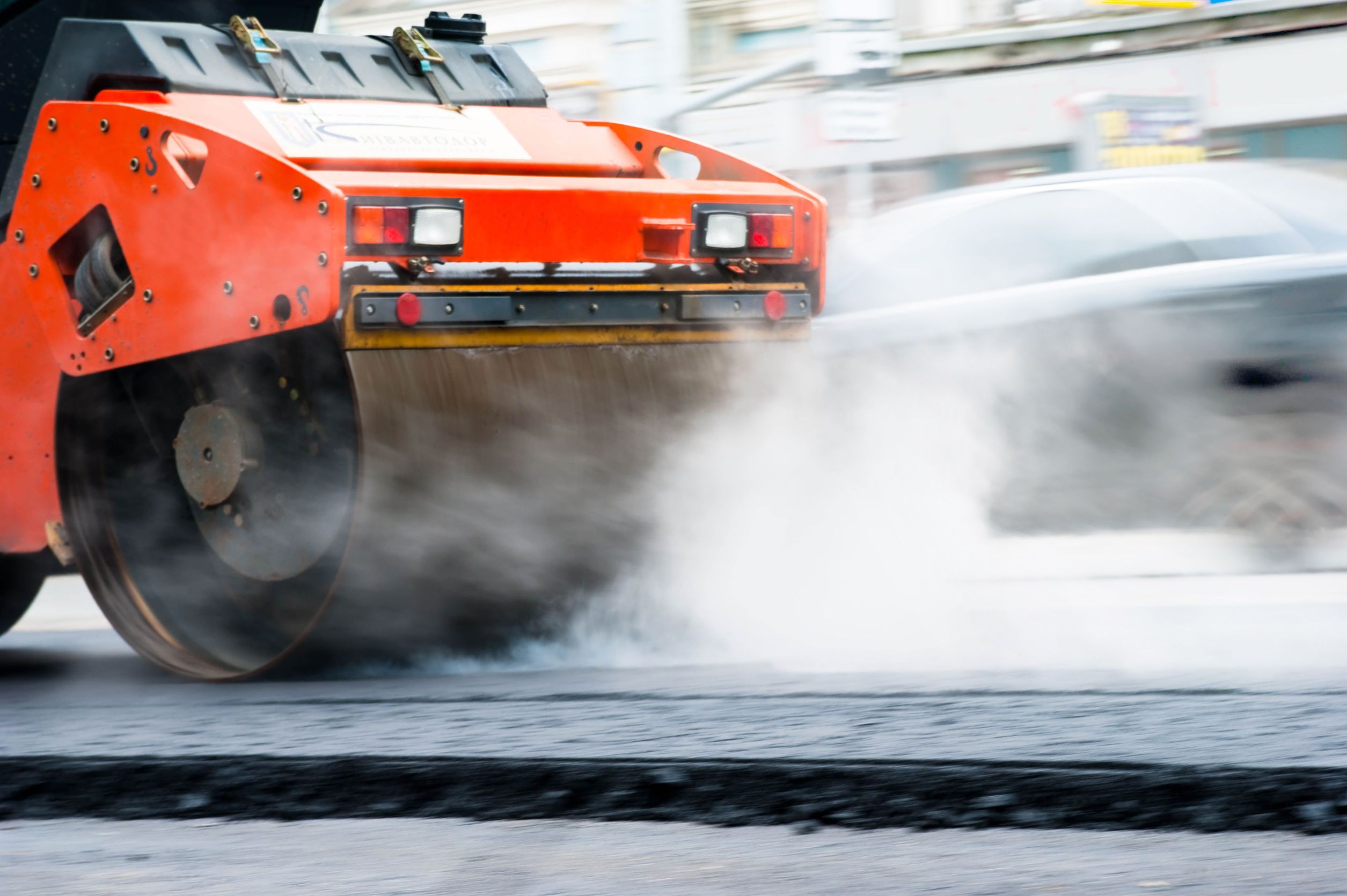 Why It’s Important to Implement Road Dust Control in Dickinson County, IA