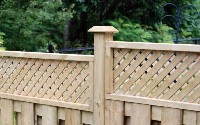 Upgrade Outdoor Spaces with Stylish Wood Fencing in Highlands Ranch, CO